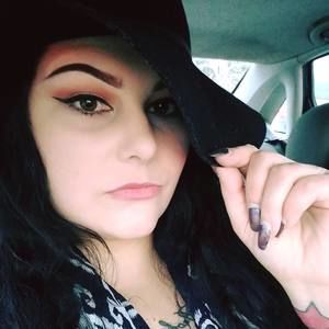 Meet your Posher, Janelle